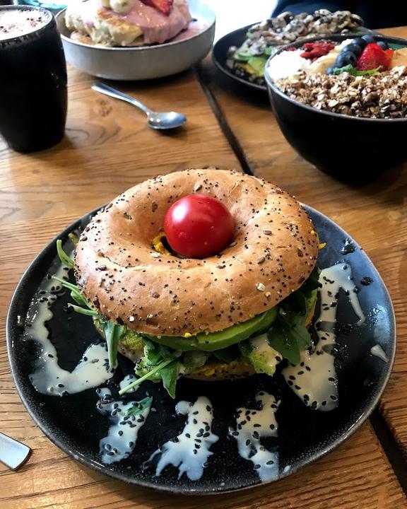 Iss Dich Glücklich - plant-based eatery